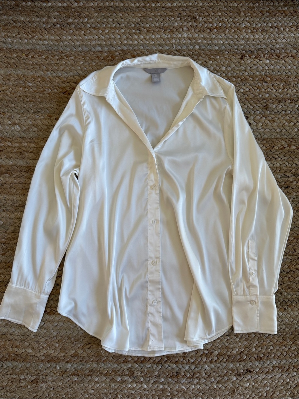 H&M Satin Button-Down Blouse in Cream